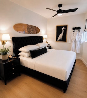 3 bedrooms, desk, iron/ironing board, travel crib
