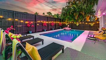 Et oppvarmet basseng