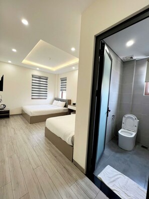 Cortinas blackout, wifi gratis y ropa de cama 