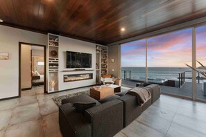 Smart TV, fireplace, stereo, computer monitors
