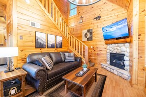 Smart TV, chimenea y videojuegos 