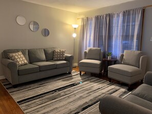 Smart TV, computer monitors