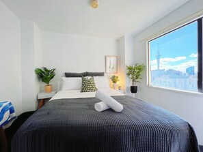 Free WiFi, bed sheets