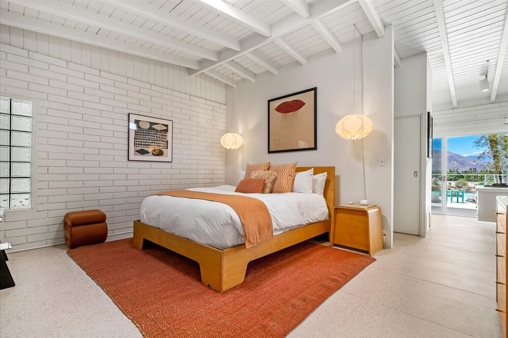 The Howard, Palm Springs Palm Springs Vrbo