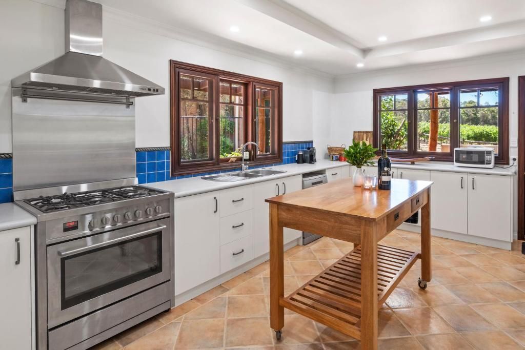 Island Brook Estate Vineyard and Chalets Three Bedroom House The Residence