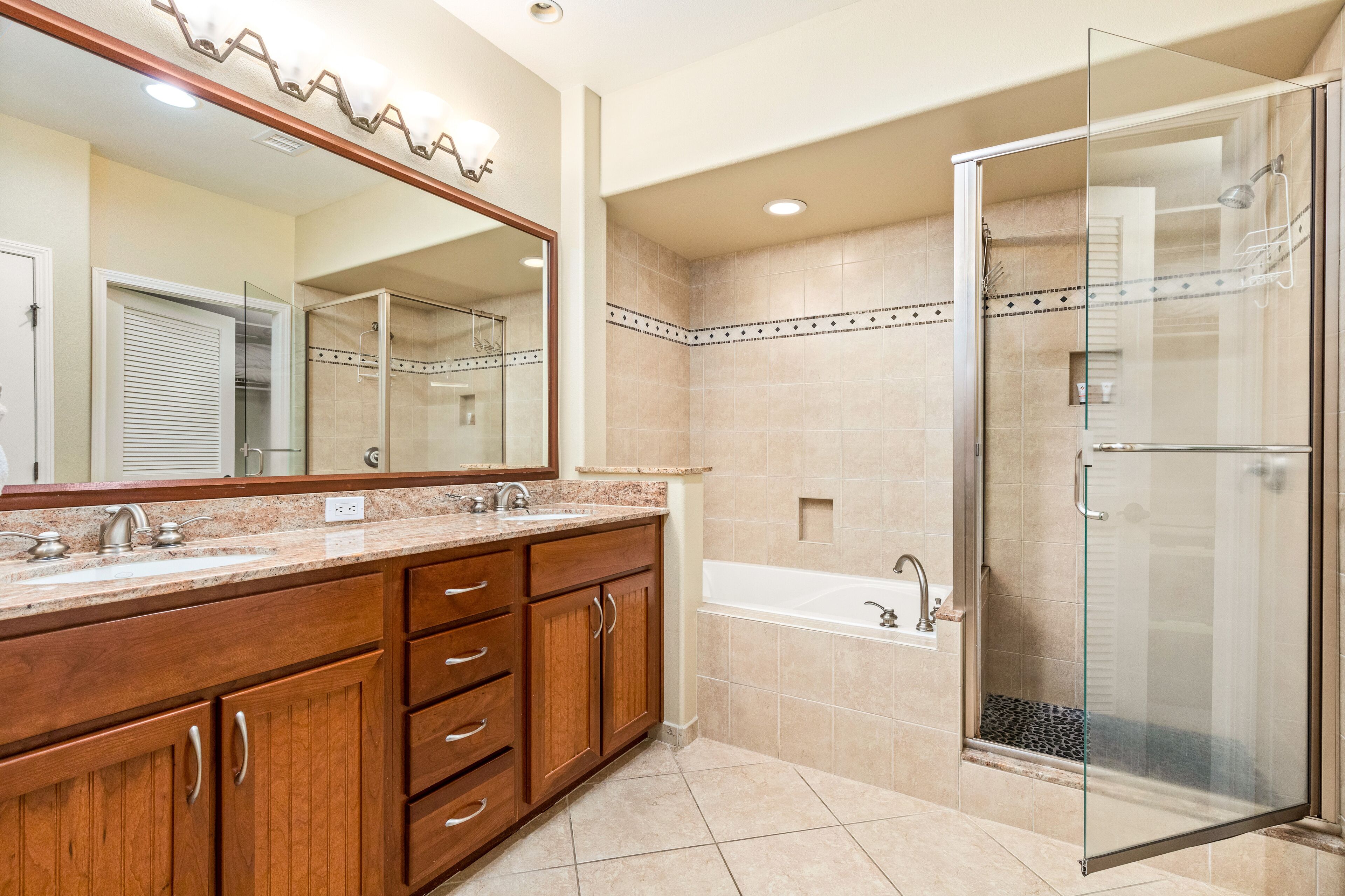 Relaxing retreat with golf course views in exclusive Waikoloa Beach Resort