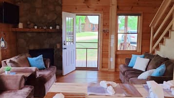 Smart TV, fireplace, books