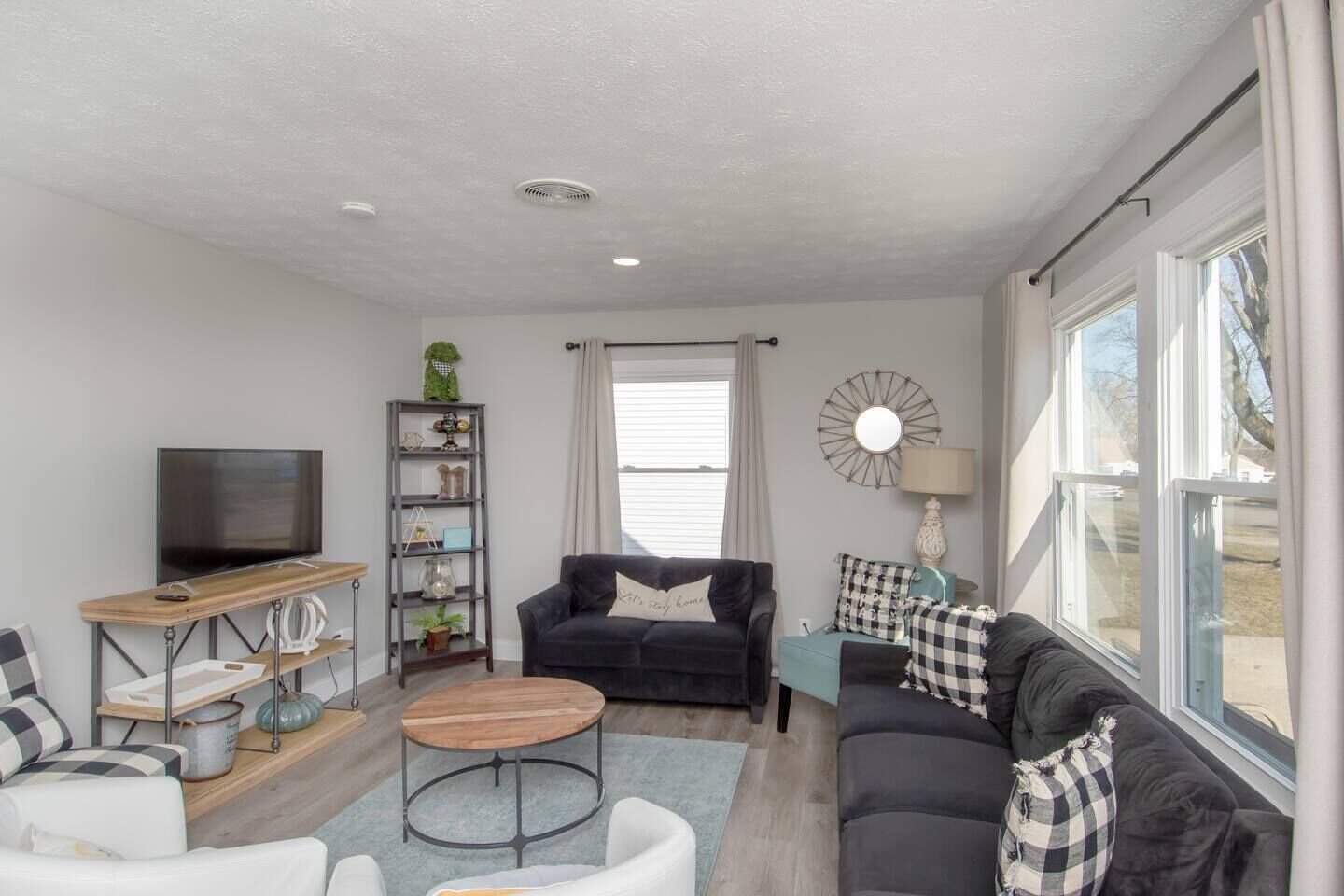 The Flyer near downtown and AF Museum - 6 Bedrooms