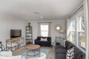 Smart TV, books, offices