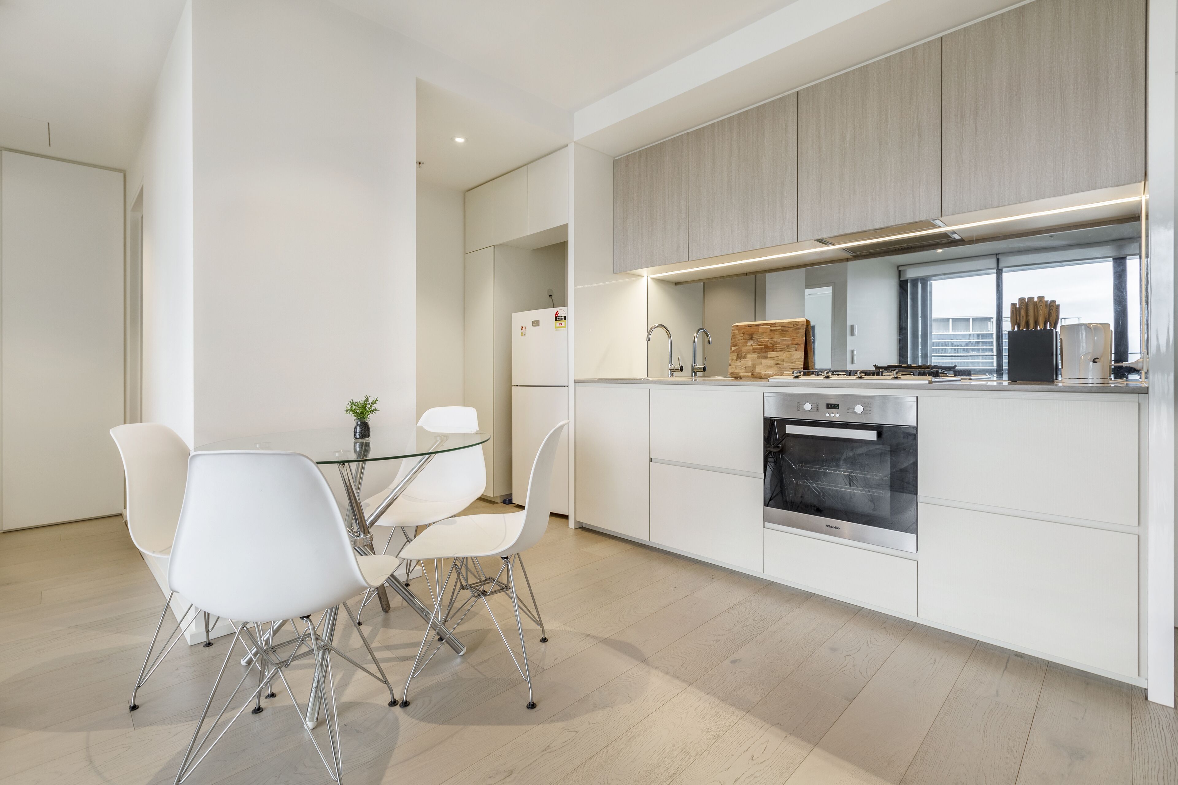 Kula - Waterfront 1BR docklands