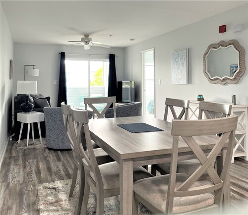 Coastal Retreat - 2BR CONDO