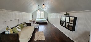 3 habitaciones, tabla de planchar con plancha, wifi y ropa de cama