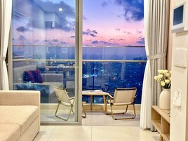 Premium Condo | Egyptian cotton sheets, premium bedding, memory foam beds