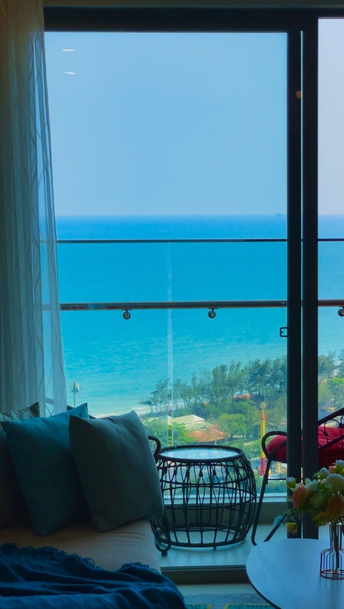 家庭公寓客房, 3 間臥室 | 陽台景觀