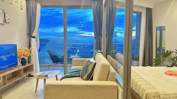 Premium Condo | Egyptian cotton sheets, premium bedding, memory foam beds