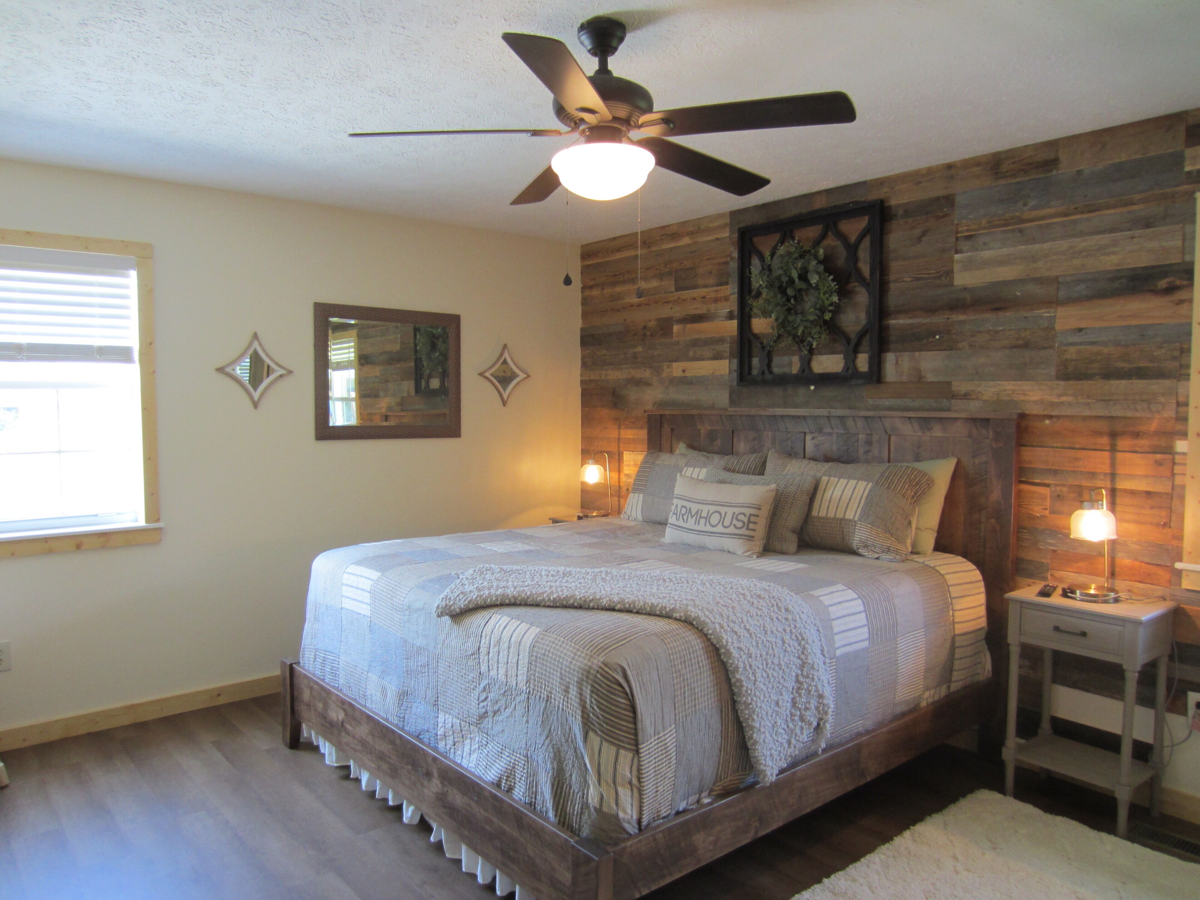 Laurelwood Retreat:   RENTS TO FOUR ONLY, Beautiful View of Cove Mountain.