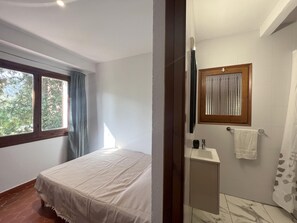 3 室のベッドルーム、インターネット