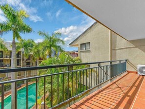 Property grounds - Nearby Showgrounds and James St and King Williams Precints (Fortitude Valley)