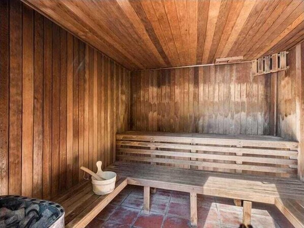 Sauna - Nearby Showgrounds and James St and King Williams Precints (Fortitude Valley)