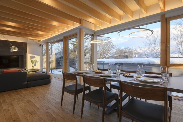 In-room dining - Hachiko by H2 Life (Kutchan)