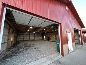 Exterior - Devils Lake’s Hidden Gem (Devils Lake)