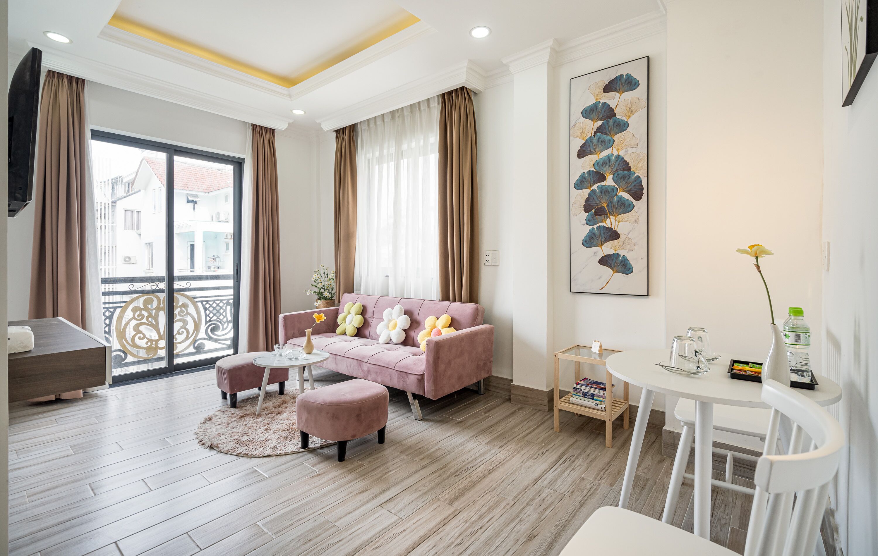 Suite, 1 Bedroom | View from room