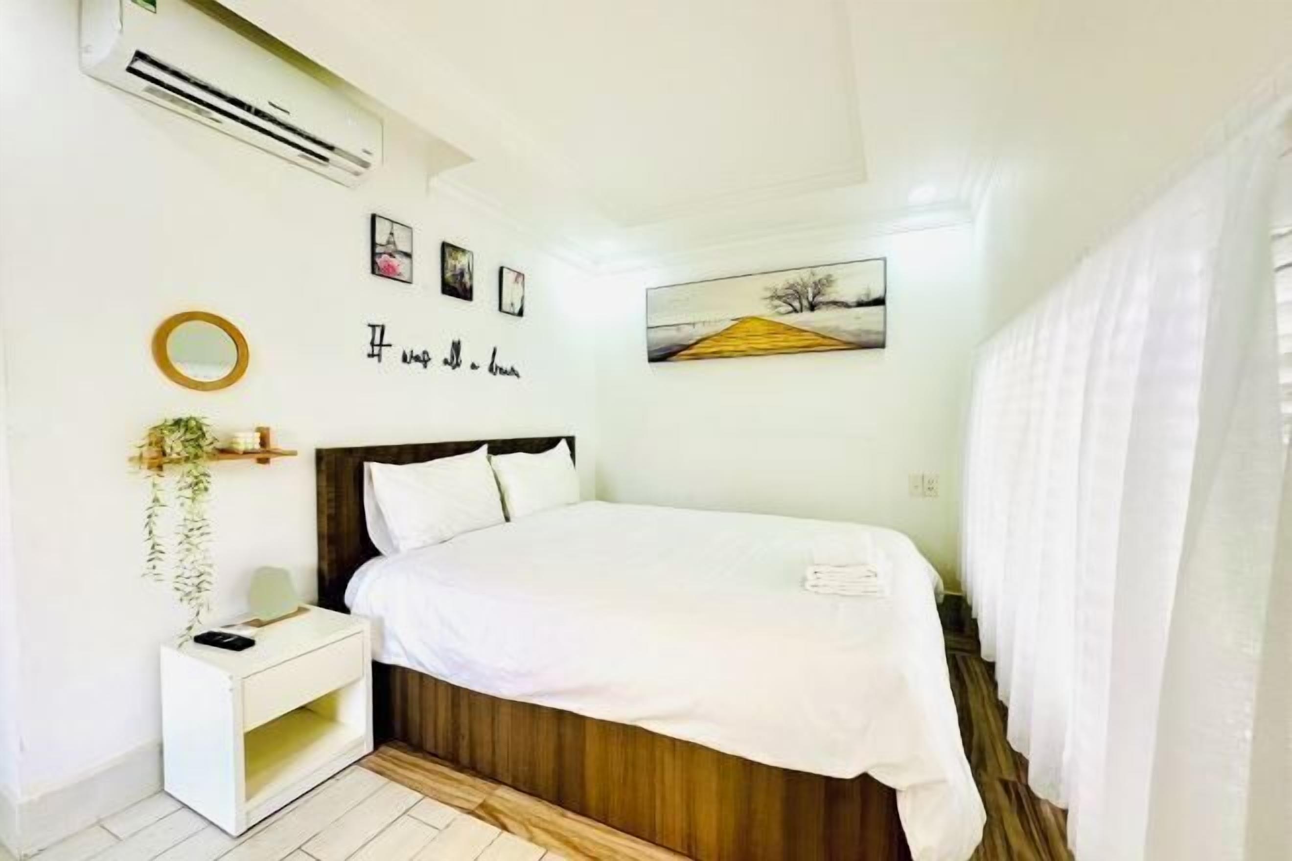 Lydisolert, wi-fi (inkludert) og sengetøy