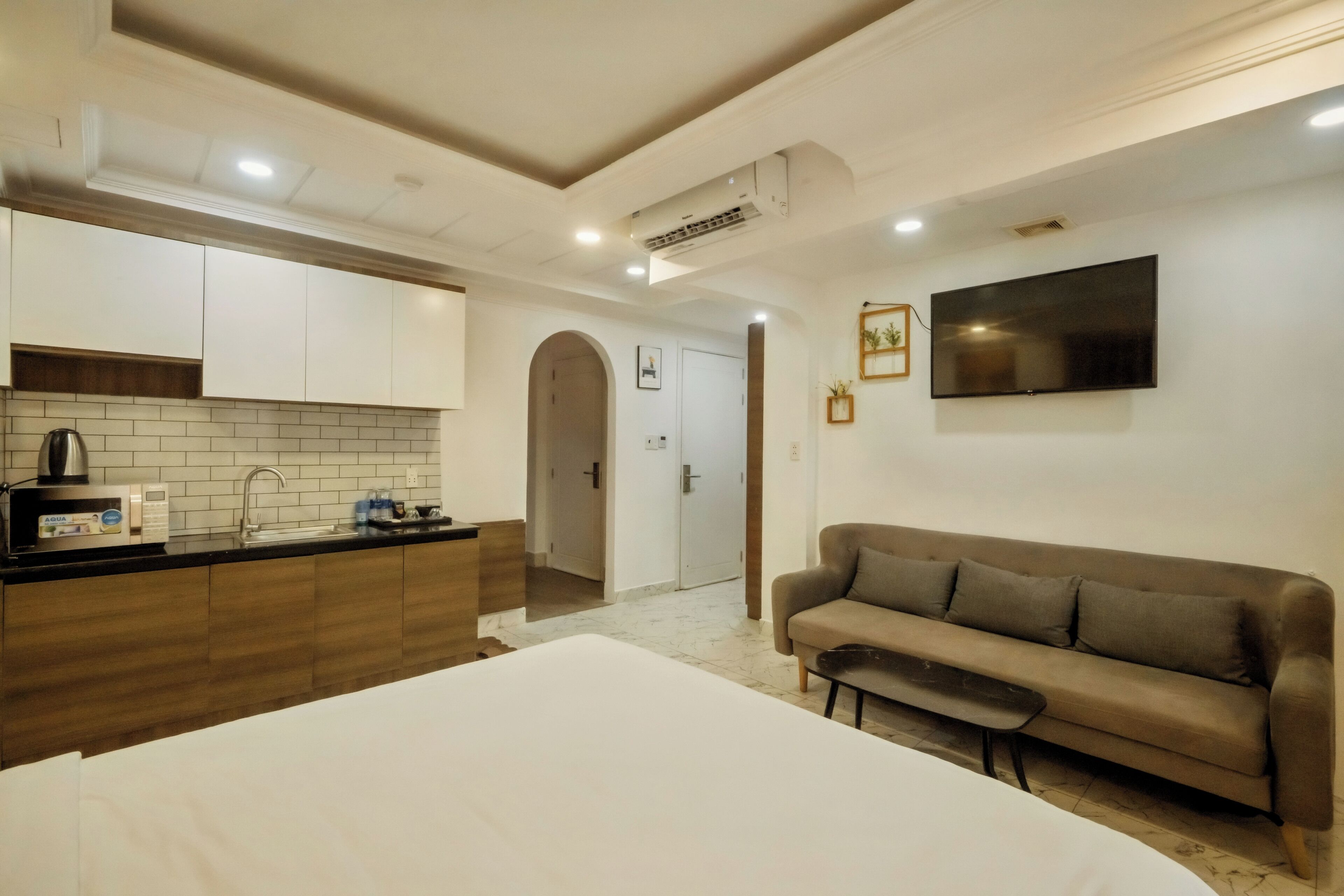 ห้องแฟมิลี่ดับเบิล, วิวสวน | มินิบาร์, โต๊ะทำงาน, พื้นที่ทำงานแบบใช้แล็ปท็อป, ห้องเก็บเสียง