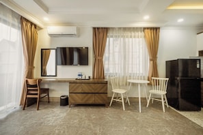 ห้องเอ็กเซกคิวทีฟทวิน, วิวสวน | ห้องน้ำ | ฝักบัว, เรนชาวเวอร์, ของใช้ในห้องน้ำระดับพรีเมียม, ไดร์เป่าผม