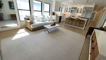 Smart-TV, Bücher, Musikbibliothek