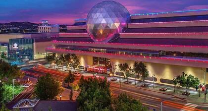 Vibrant Boho Family Home 3 Bed Pet Friendly UNR