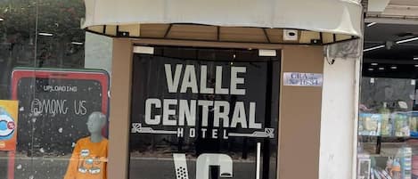 Façade de lâhĂ©bergement