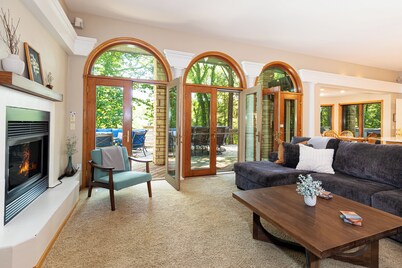 Stunning on South Golf Course; Golden Tee, Patio TV, Fire Pit, Hot Tub & More!!