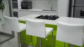 Fridge, microwave, oven, stovetop