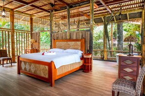 2 bedrooms, internet, bed sheets