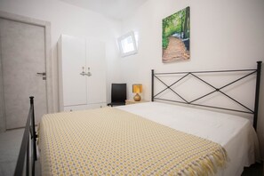 1 chambre, fer et planche à repasser, Wi-Fi