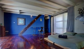 3 bedrooms, iron/ironing board, free WiFi