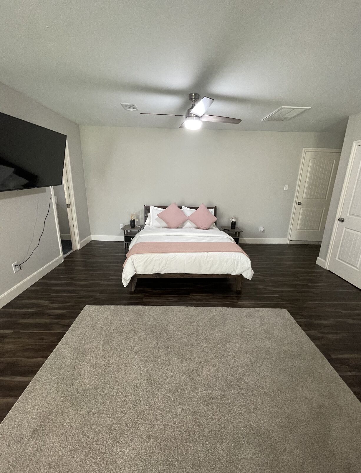 Spacious and Stylish Suite!