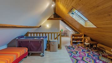 2 chambres, fer et planche Ă  repasser, draps fournis