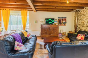Fernseher, Stereoanlage