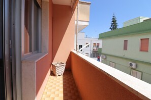 Property grounds - Holiday Home "Casa Isabel A Otranto 10 Guests" with 2 Private Terraces & Air Conditioning (Otranto)