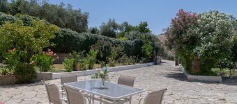 Chalet 'Casa El Molino' with Mountain View, Wi-Fi and Air Conditioning