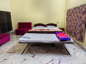 Room - LD Guest House Ayodhya (Faizabad)