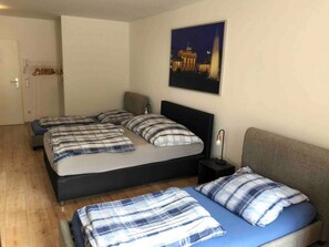 1 Schlafzimmer, Bügeleisen/Bügelbrett, Reisekinderbett, WLAN