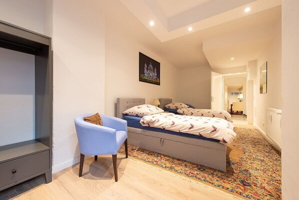 3 dormitoris, planxa i posts de planxar i wifi 