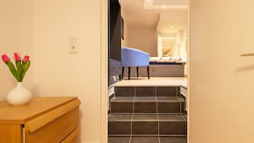 3 camere, ferro/asse da stiro, Wi-Fi