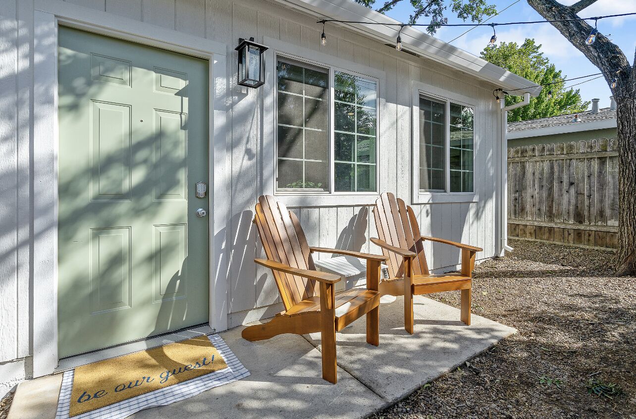 Historic Folsom Bungalow