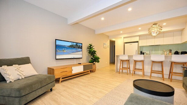 Living area - Stylish 2 b/r, 2 Bath Apartment - 4 Guests ZC5 (Sunshine Coast)