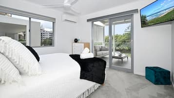 4 bedrooms, iron/ironing board, free WiFi