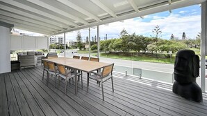 Unclassified image, 4 of 31, button - Stunning, Beachfront Dream Home - ZA3 (Sunshine Coast)
